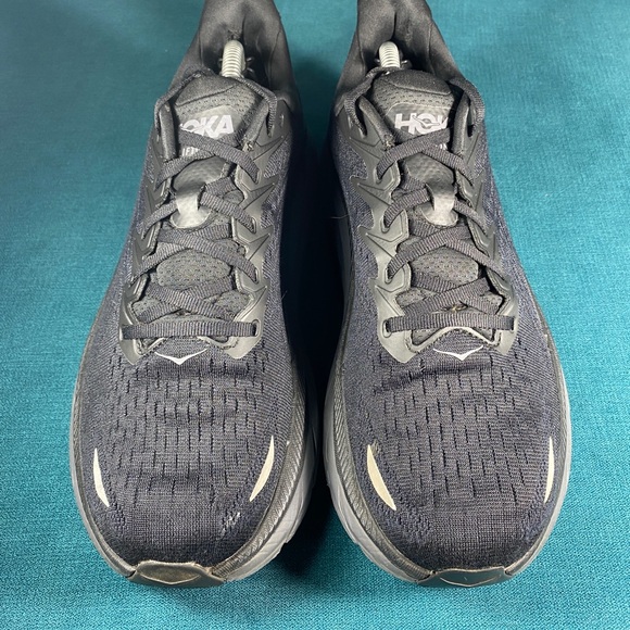 ❌SOLD❌Size 11 - Men’s Hoka One Clifton 8 black shoes - Picture 4 of 9